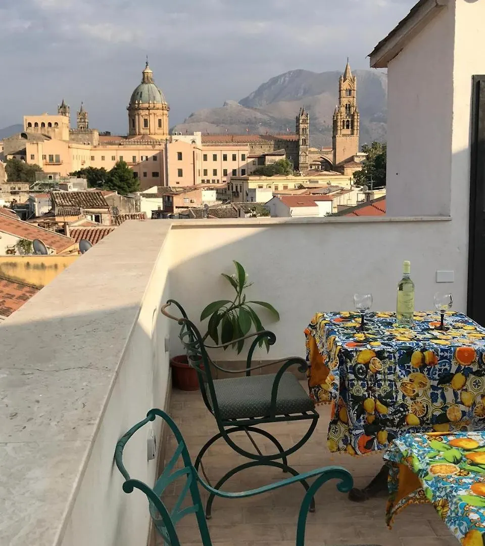 Casa Rosa Otel Palermo İtalya