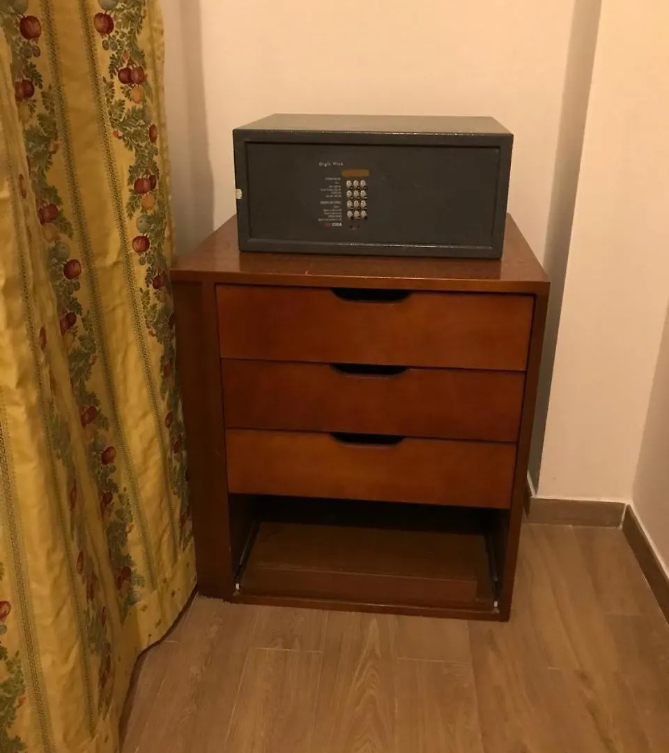 Casa Rosa Otel Palermo 0*,  İtalya