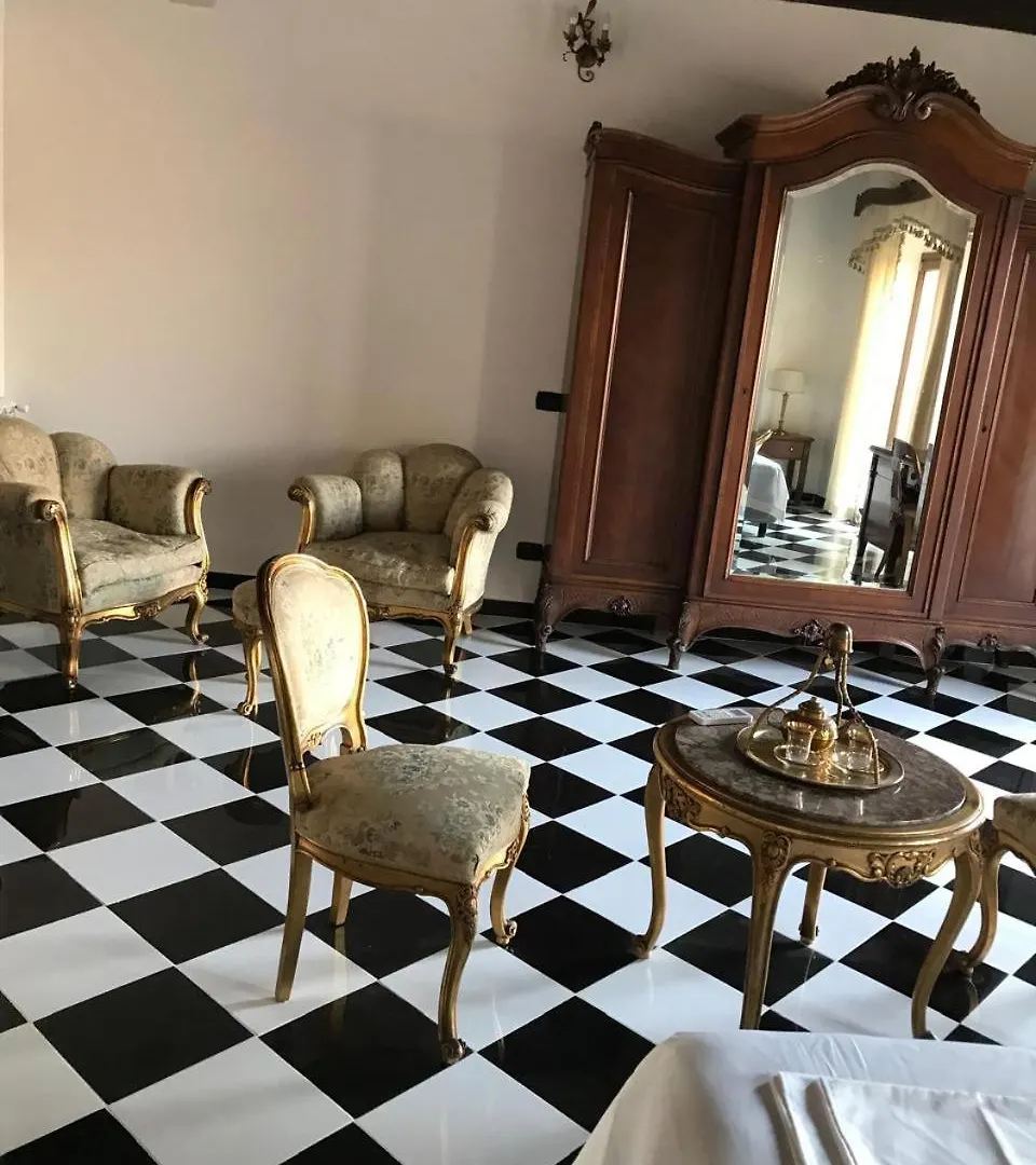 Casa Rosa Hotell Palermo 0*,  Italien